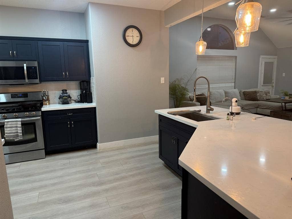 Smallbedroom Utilities are Included