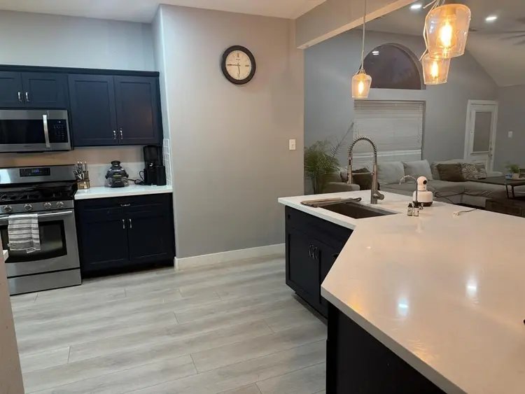 Smallbedroom Utilities are Included