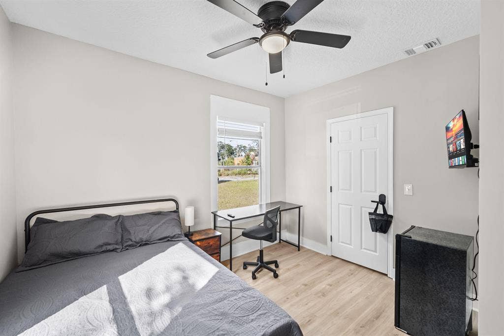 7 BR in Jacksonville