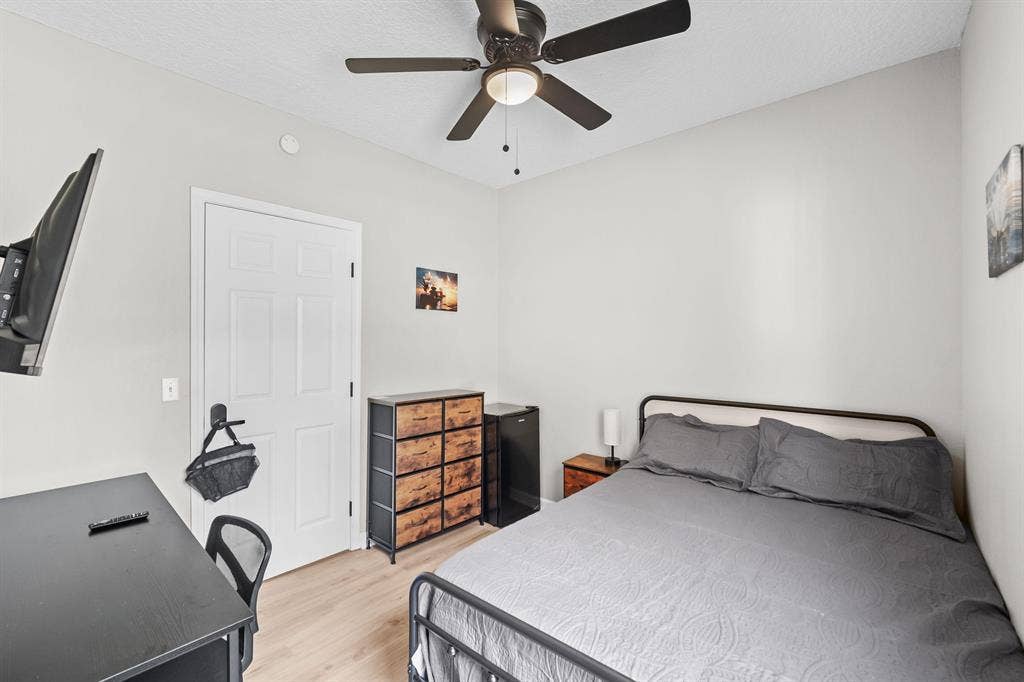 7 BR in Jacksonville