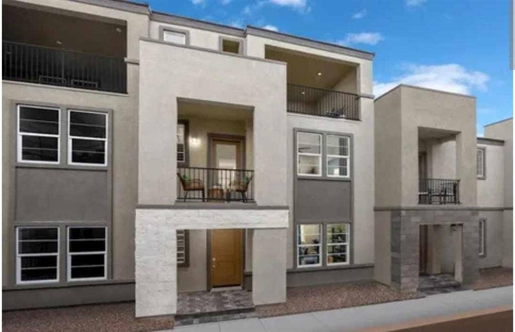 4 BR in Spring Valley