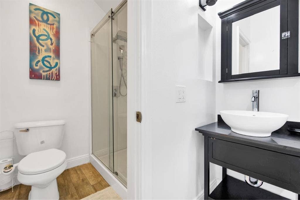 Porter Ranch Pool Home Rooms