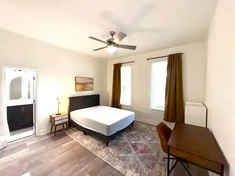 3 BR in Richmond