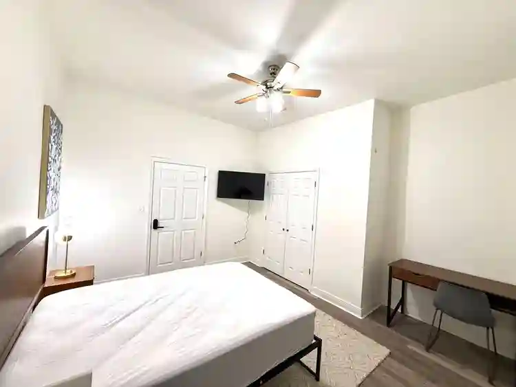 3 BR in Richmond