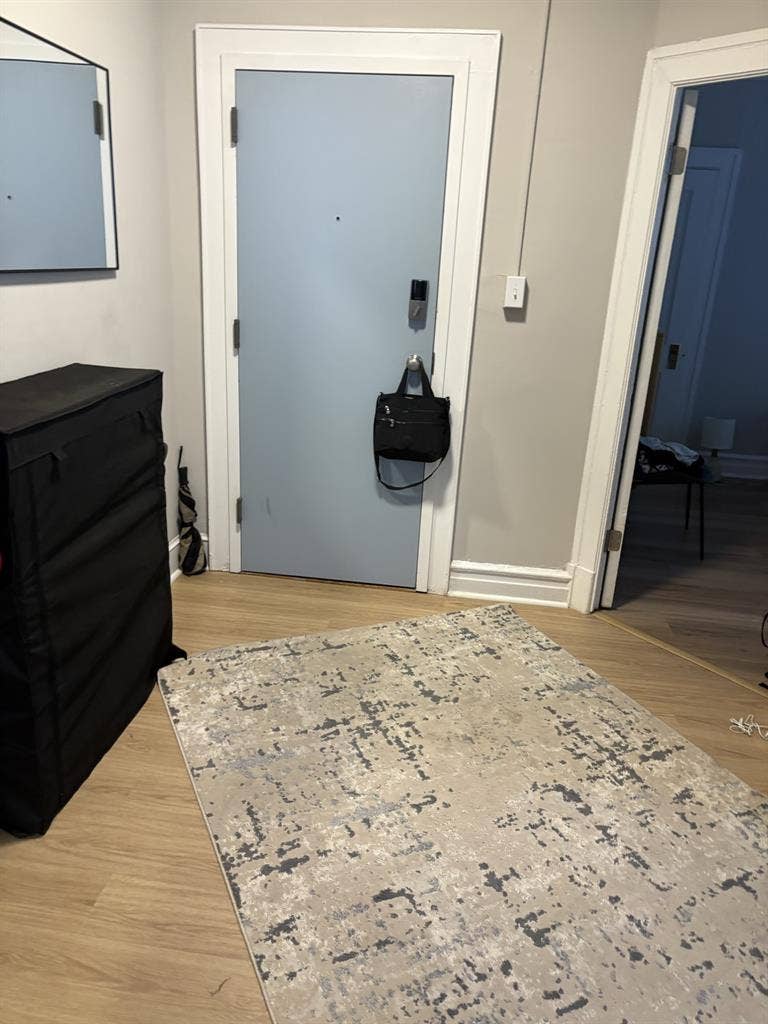 TAKEOVER ROOM FOR RENT CENTRAL DC