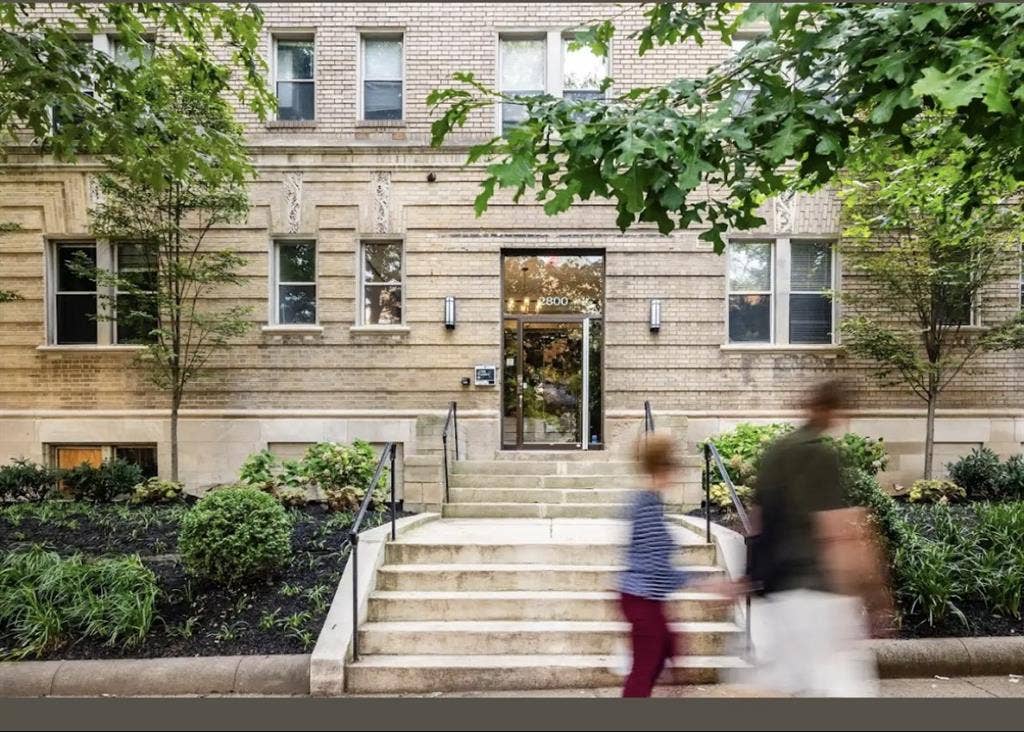 TAKEOVER ROOM FOR RENT CENTRAL DC