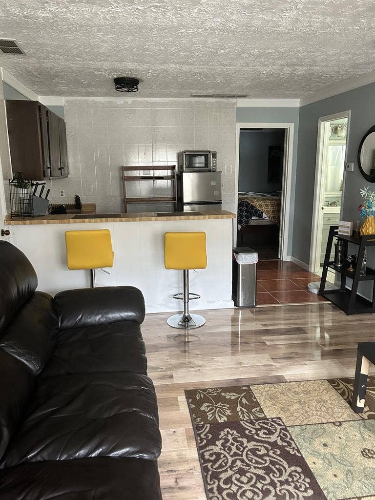 1 BR in Riverdale