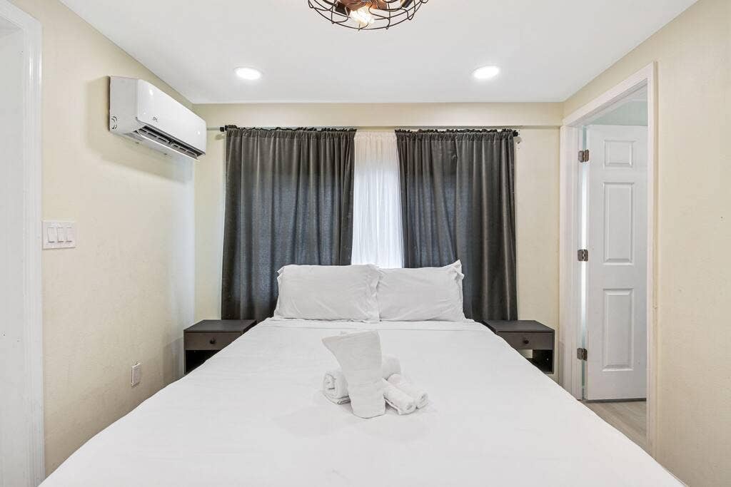 4 BR in St. Petersburg