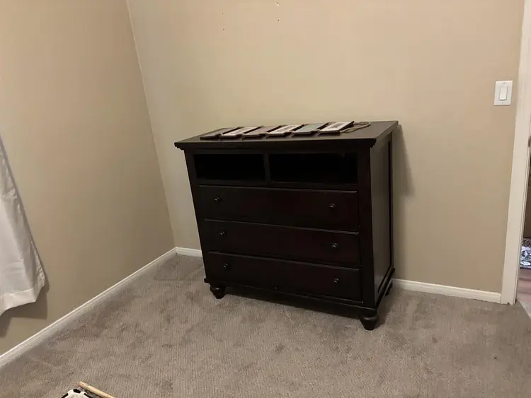 Large private room & bath for YOU