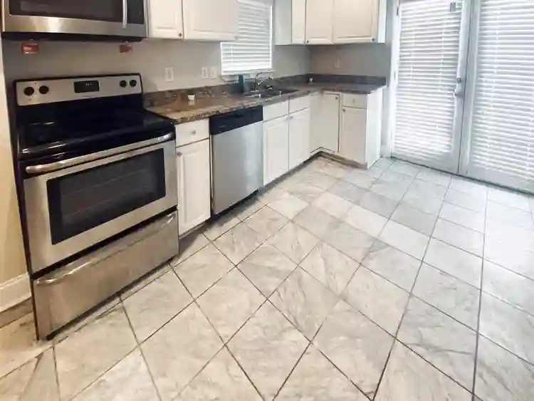 6 BR in Atlanta