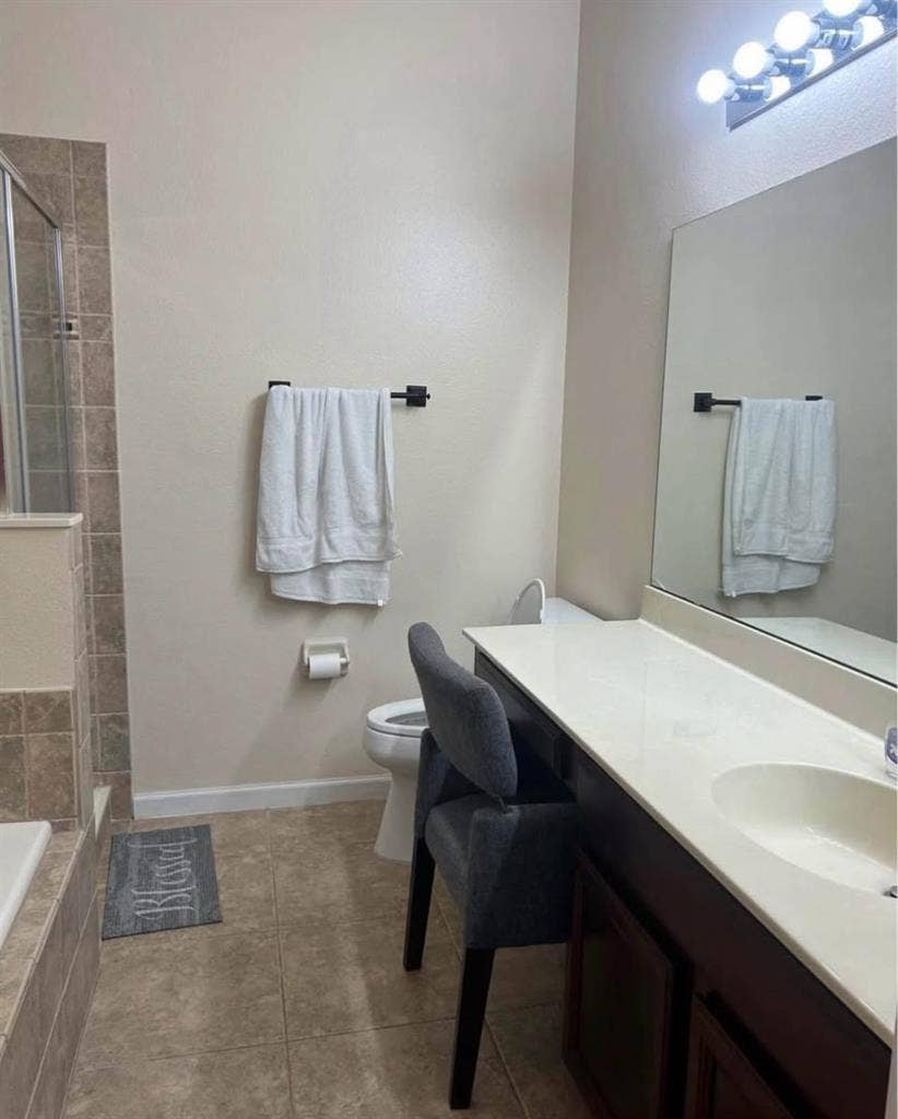 Master Bedroom in Avalon Park