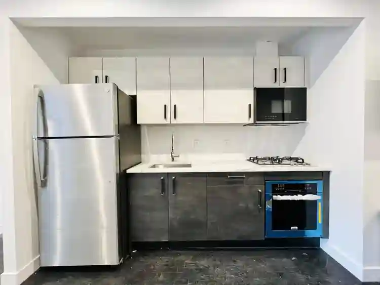 Vanderbilt Ave – #