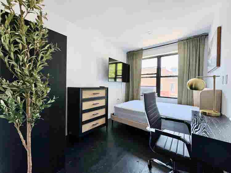 Vanderbilt Ave – #