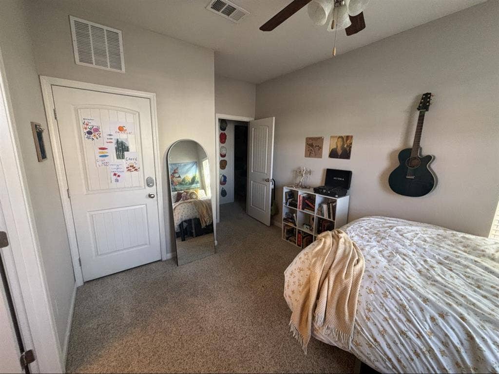 Going abroad! Need new tenant