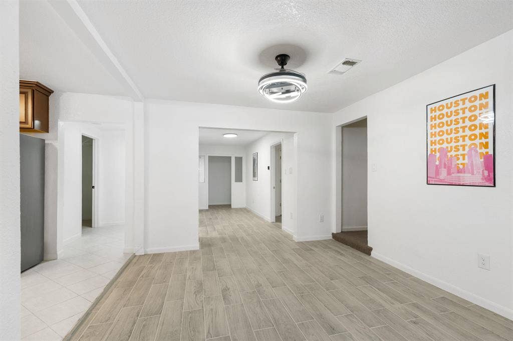 6 BR in Houston