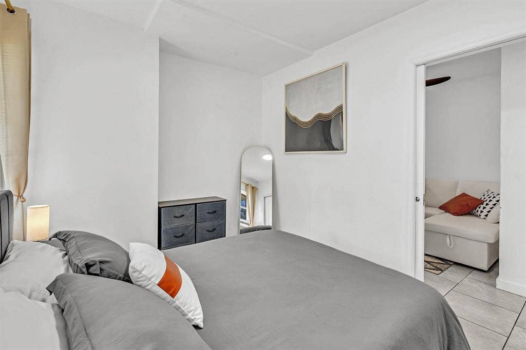 2 BR in Miami