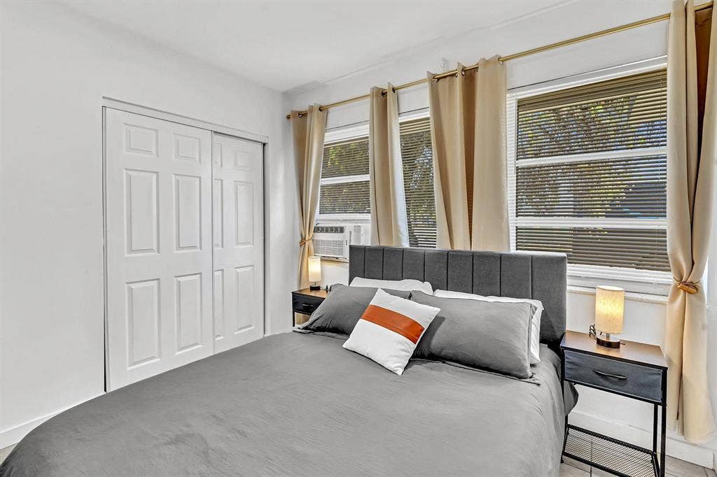 2 BR in Miami