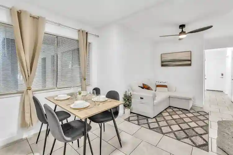 2 BR in Miami