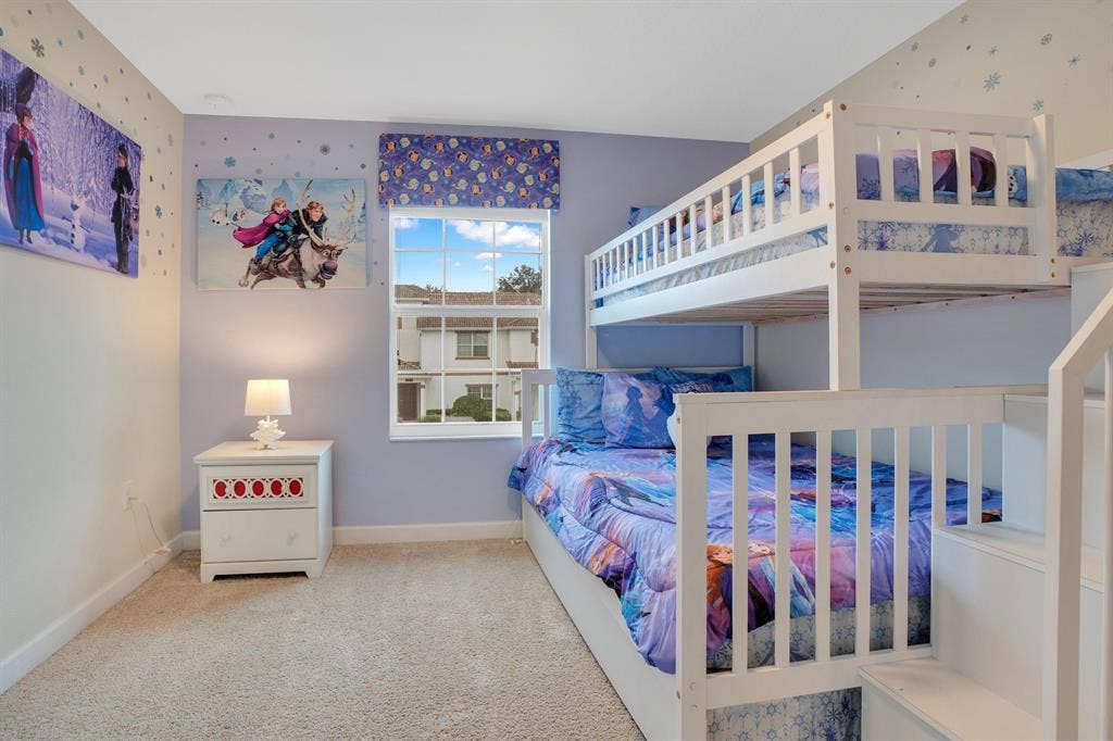 3 BR in Davenport