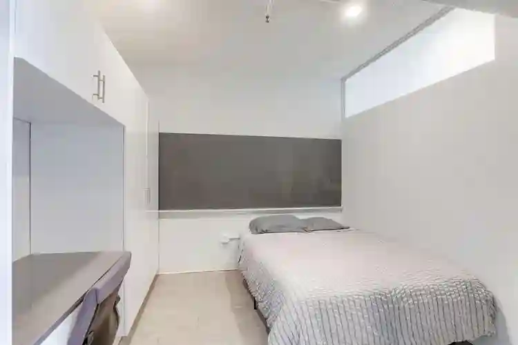 4 BR in Kansas City