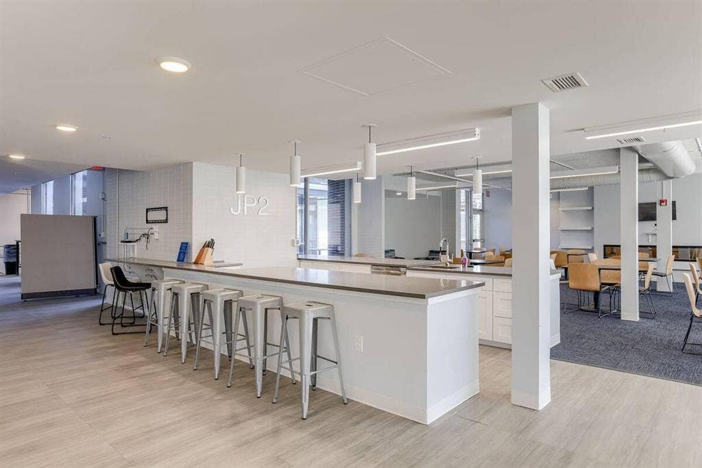 2 BR in Kansas City