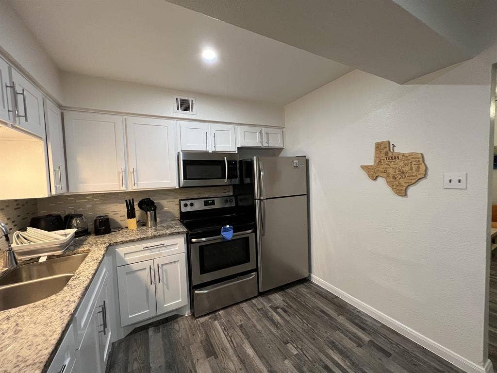 3 BR in Irving