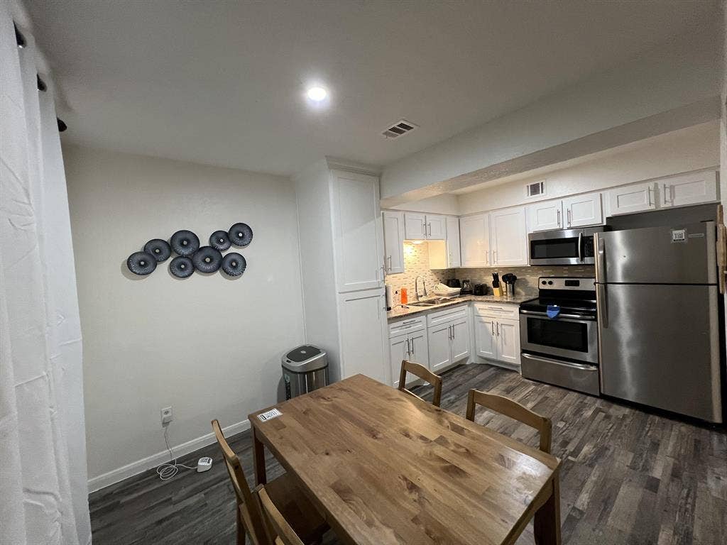3 BR in Irving