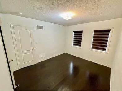 washroom unit for rent