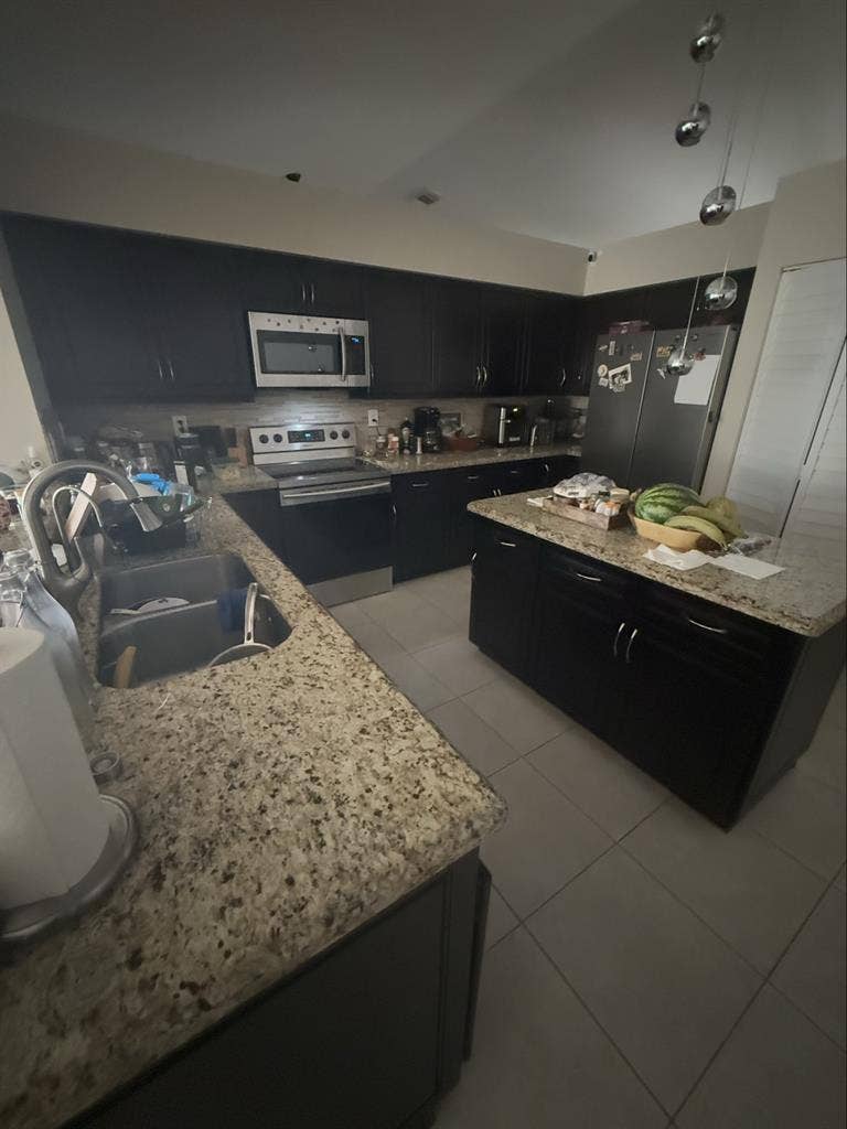 Private room available end of Jan