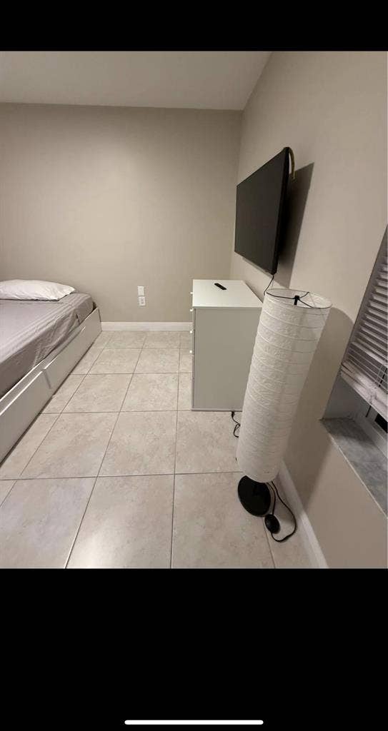 Private room available end of Jan