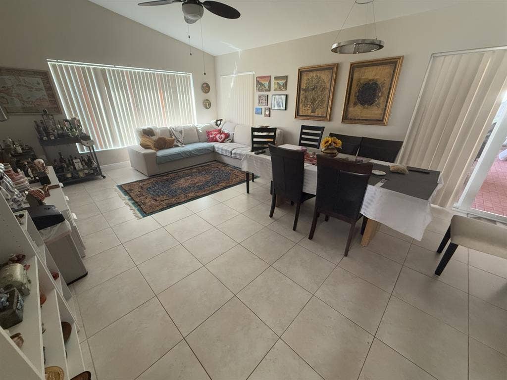 Private room available end of Jan