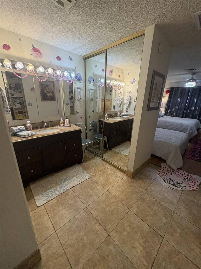 2 BR in Las Vegas