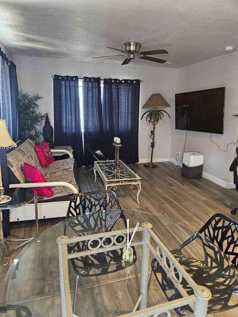 2 BR in Las Vegas