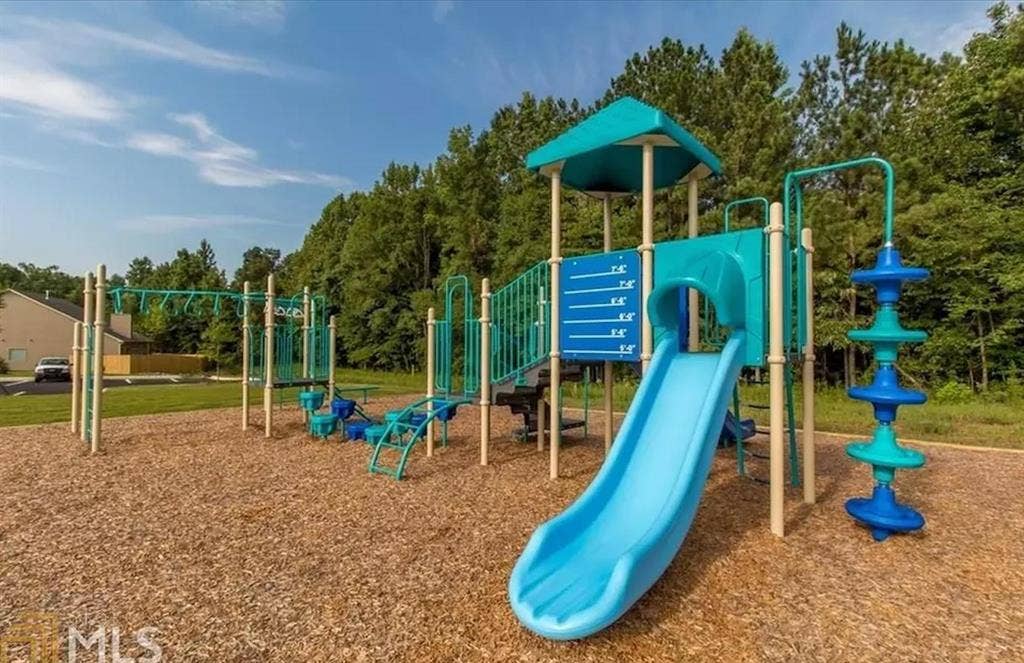 2 BR in Powder Springs