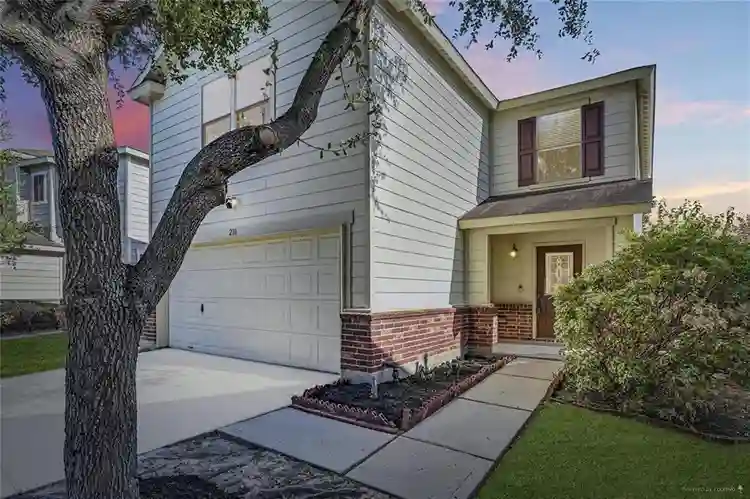 2 BR in Houston