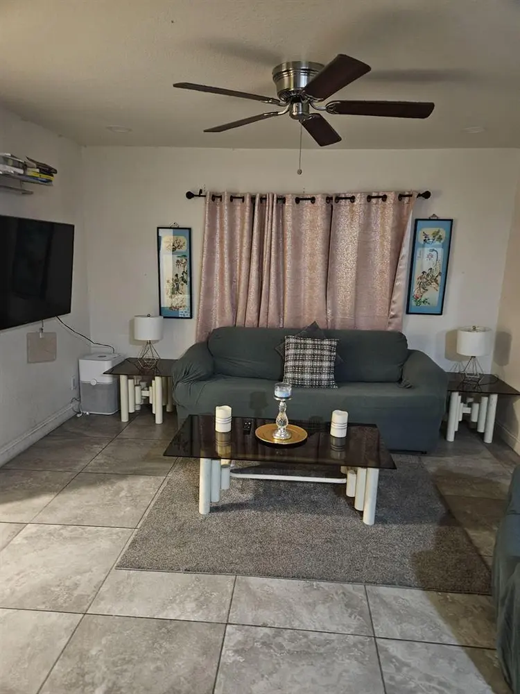 2 BR in Las Vegas