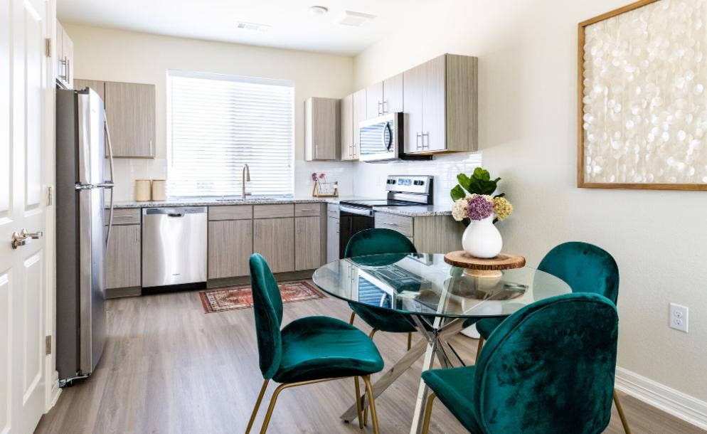 2 BR in Cedar Park