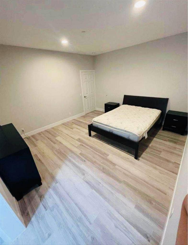 Private room for rent