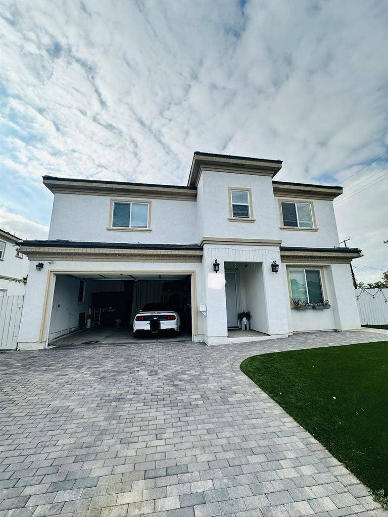 Private room for rent