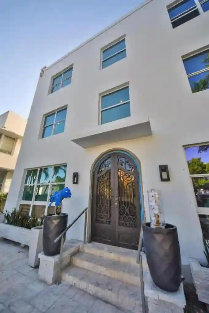 3 BR in Miami Beach