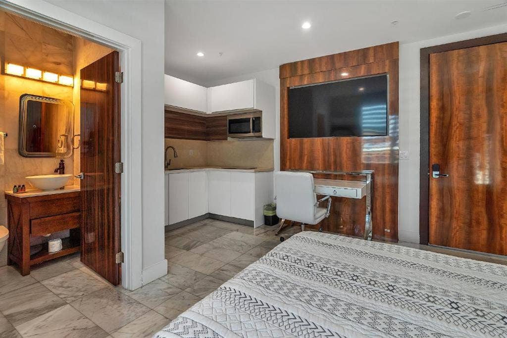 3 BR in Miami Beach