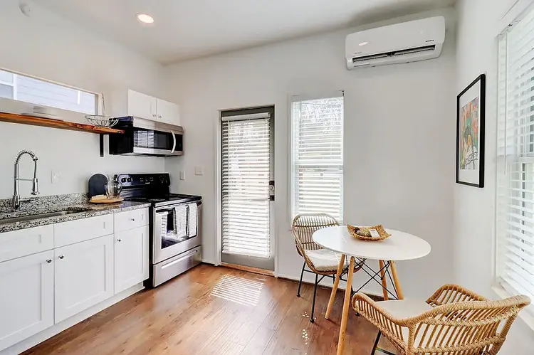 2 BR in Atlanta