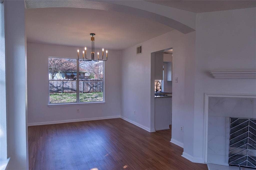 Private Room in Modernized House