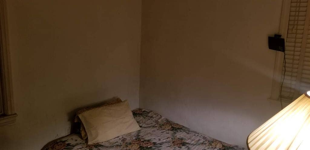 ROOM FOR RENT ASAP NEWARK, NJ