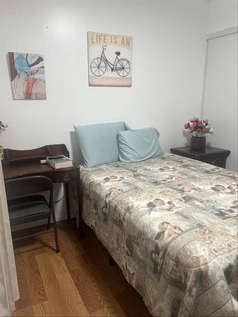 Fully furnished, all inclusive .