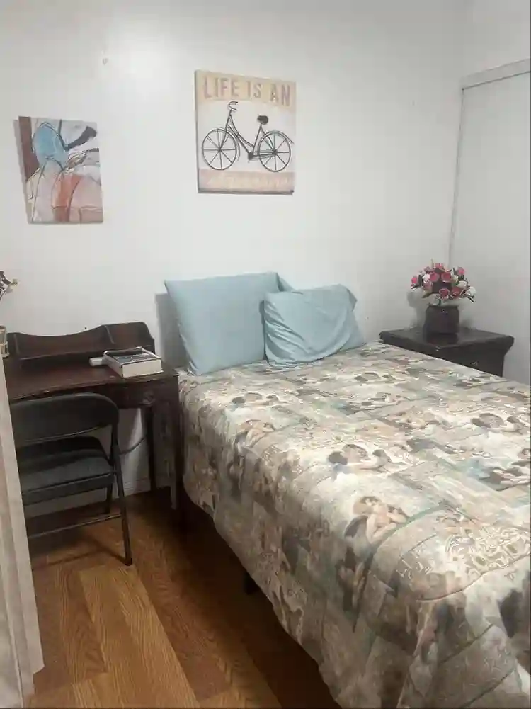 Fully furnished, all inclusive .