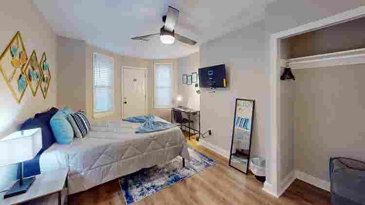 12 BR in Baltimore