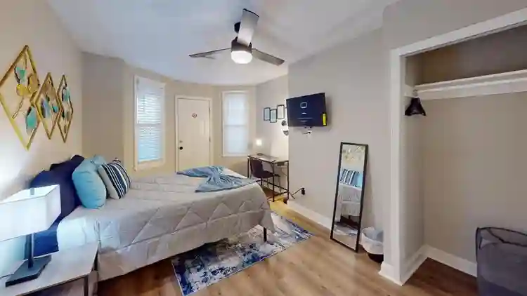 12 BR in Baltimore
