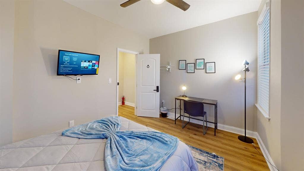 12 BR in Baltimore