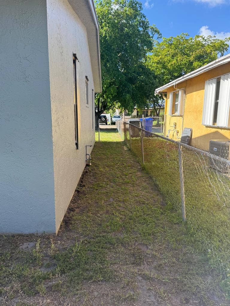 2 BR in Hollywood